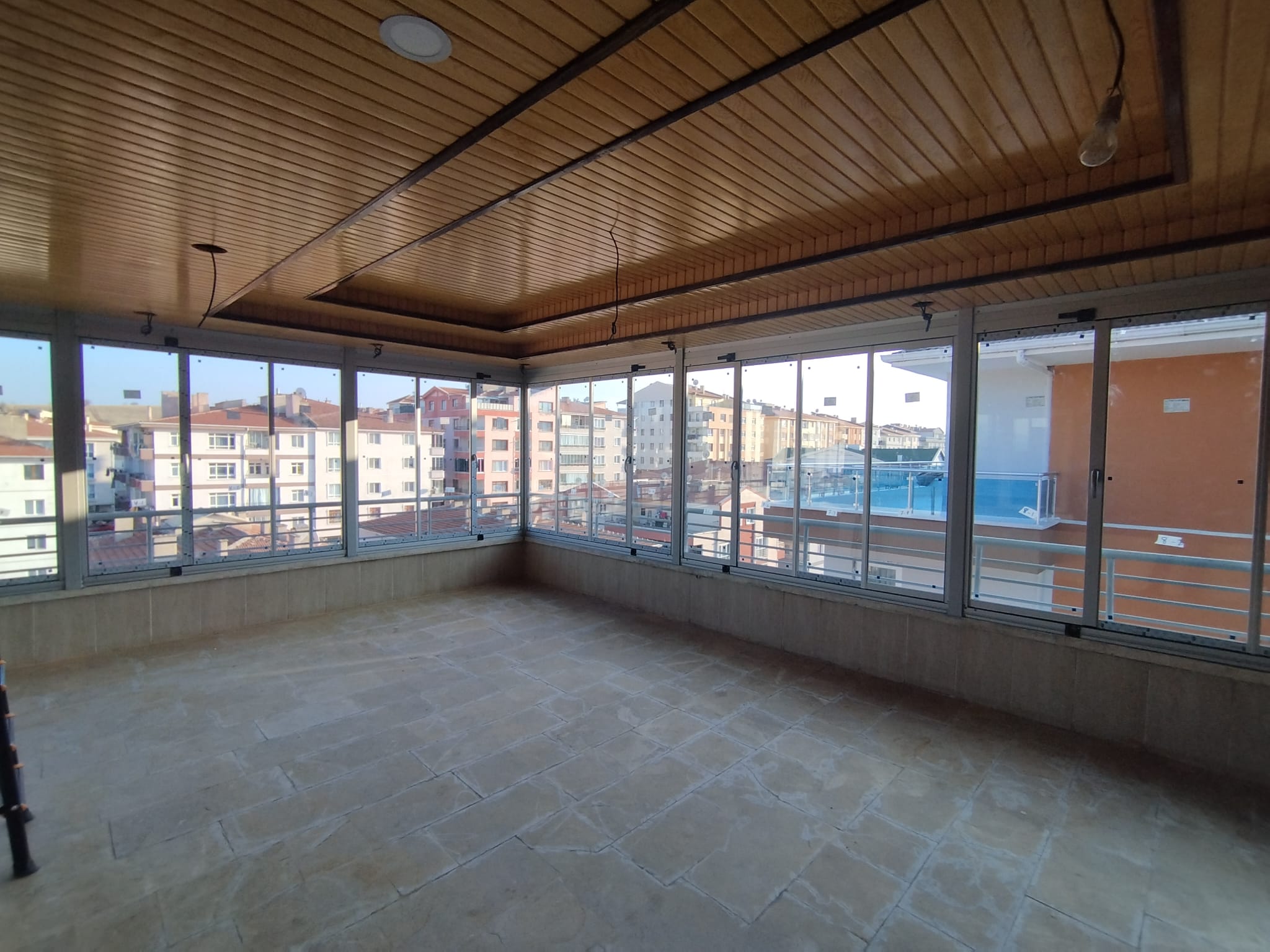 Mova Cam Balkon Sistemleri